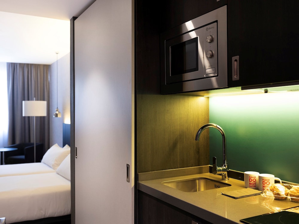 HG City Suites Barcelona 6