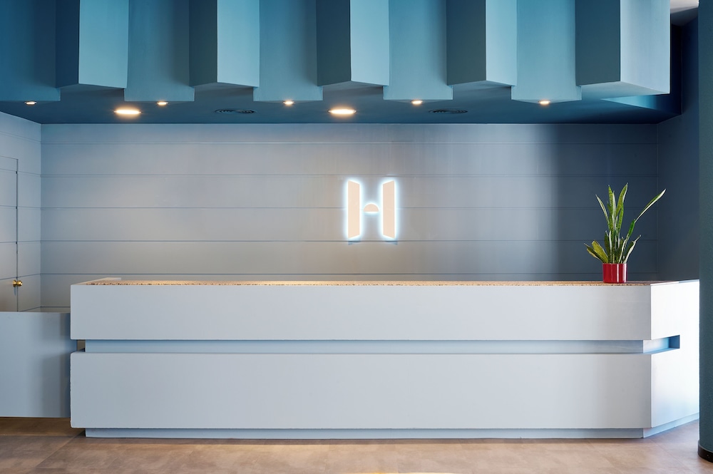 Apartamentos Hesperia Barcelona Sant Joan 3