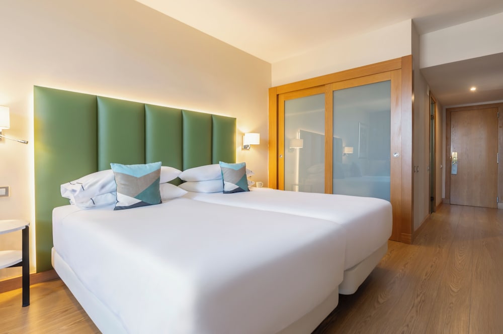 Hesperia Barcelona Sant Just 13