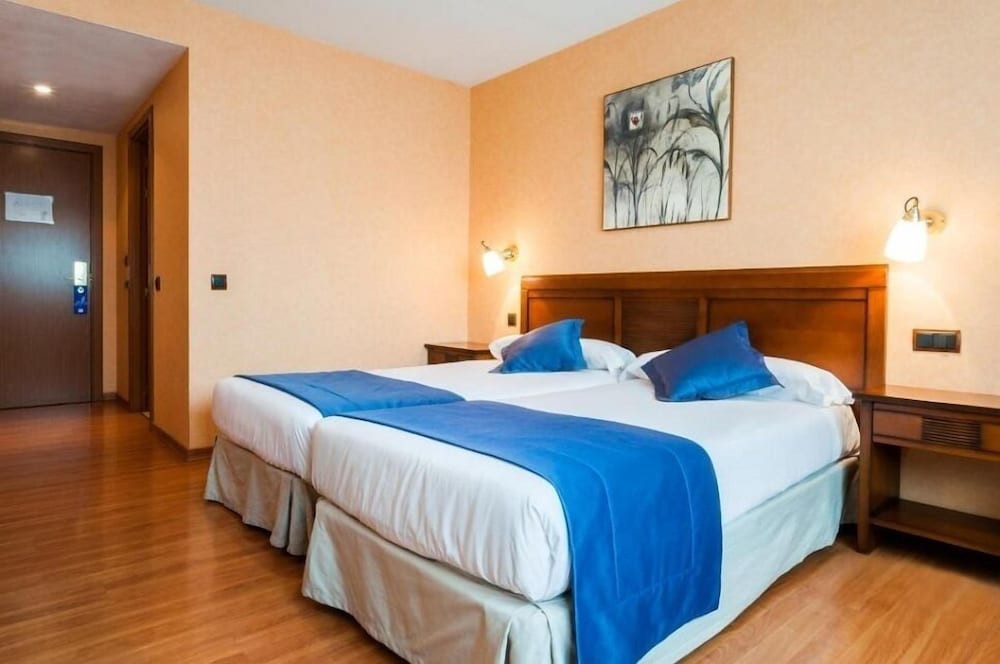 Hotel Las Provincias 13