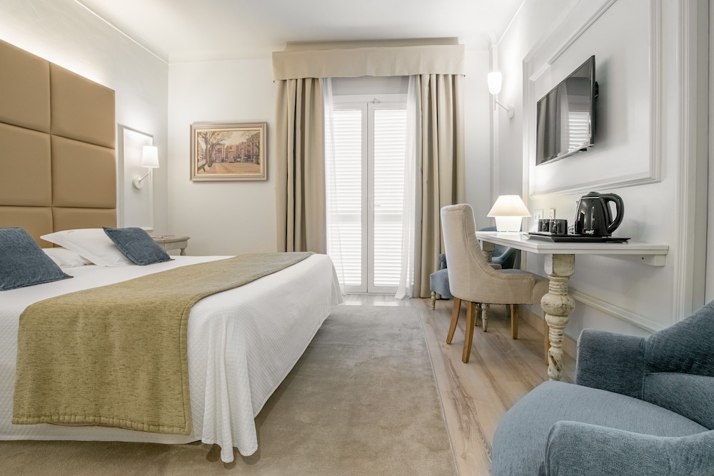 Hotel Pirineos Figueres by Pierre & Vacances 8