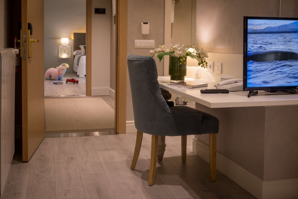 Hotel Pirineos Figueres by Pierre & Vacances 2