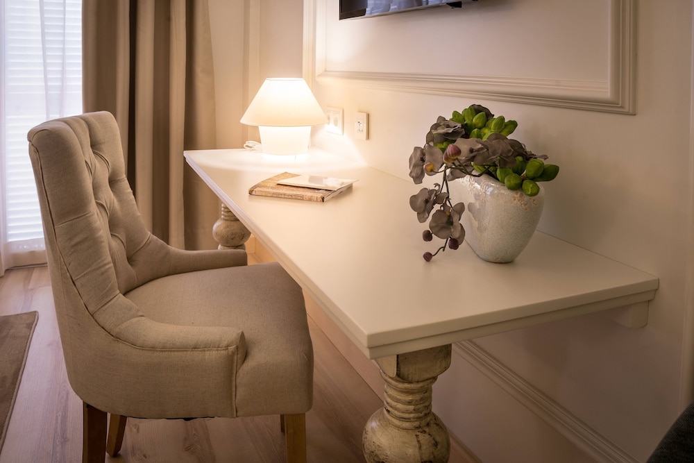 Hotel Pirineos Figueres by Pierre & Vacances 9