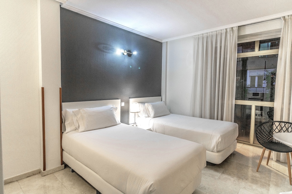 Sercotel Esentia Togumar 8