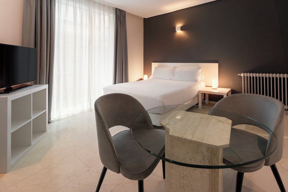 Sercotel Esentia Togumar 16