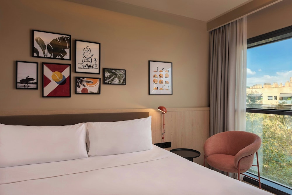 Four Points by Sheraton Barcelona Diagonal 15
