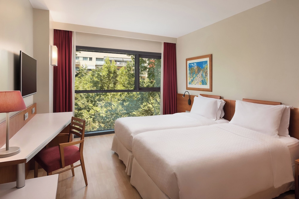 Four Points by Sheraton Barcelona Diagonal 9