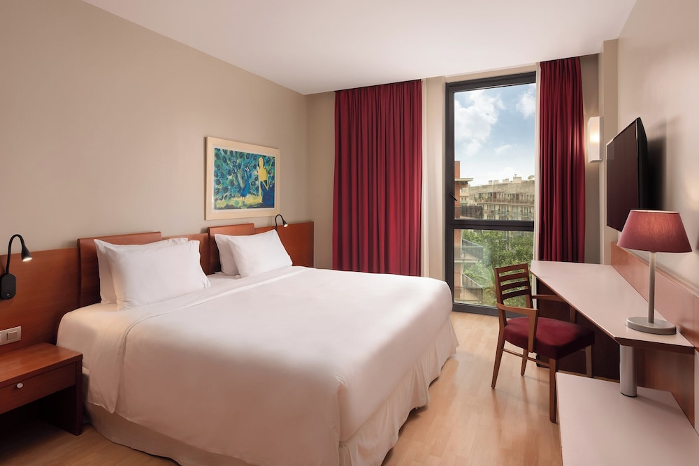 Four Points by Sheraton Barcelona Diagonal 18