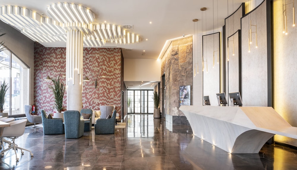 Hotel ILUNION Alcalá Norte 5