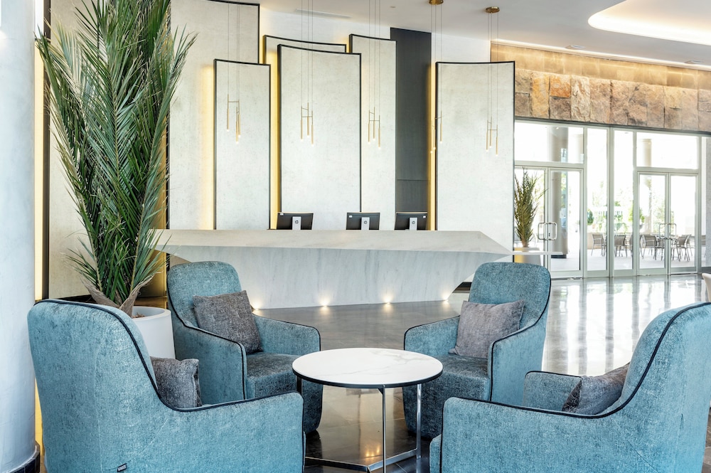 Hotel ILUNION Alcalá Norte 6