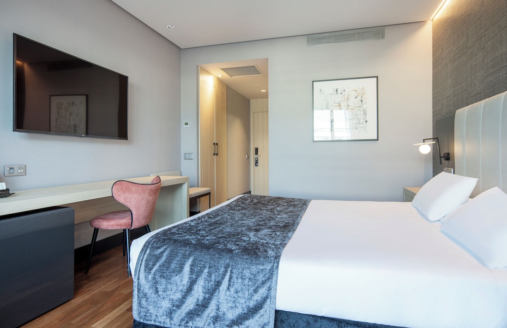 Hotel ILUNION Alcalá Norte 11