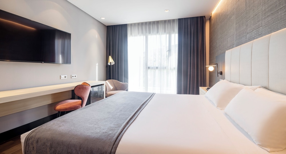 Hotel ILUNION Alcalá Norte 14