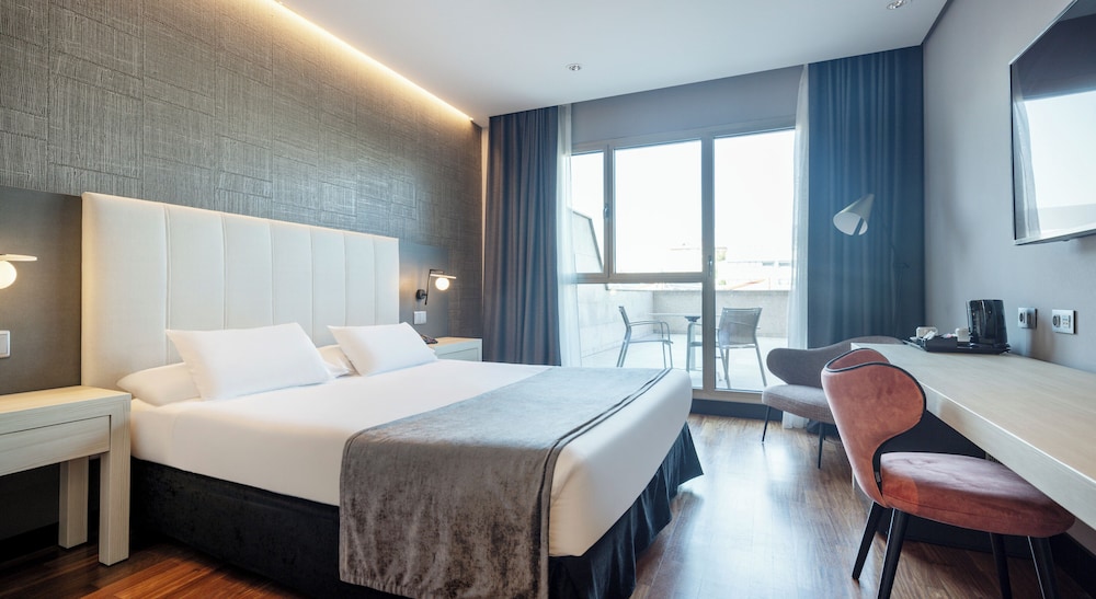 Hotel ILUNION Alcalá Norte 23