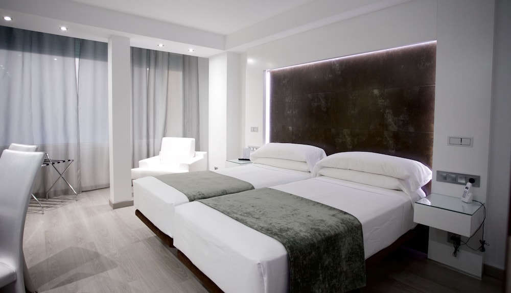 Hotel Francisco I 4