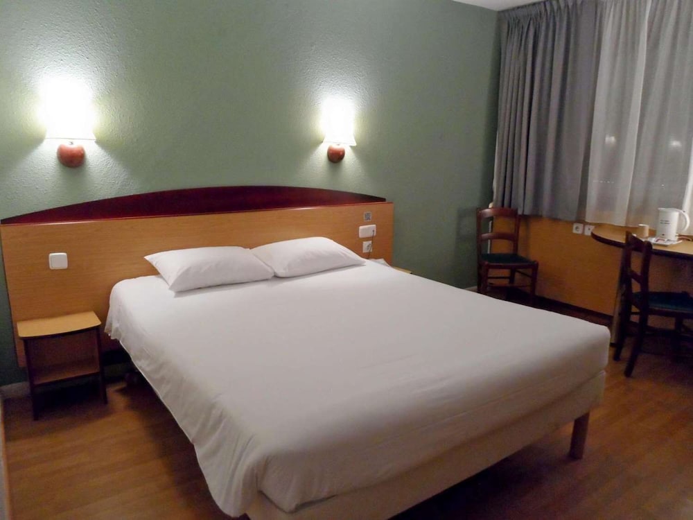 Travelodge Barcelona del Vallès 8