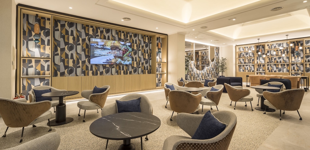 Hotel ILUNION Les Corts 7
