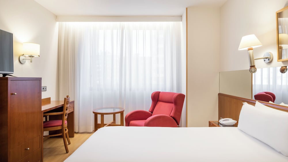 Hotel ILUNION Les Corts 23