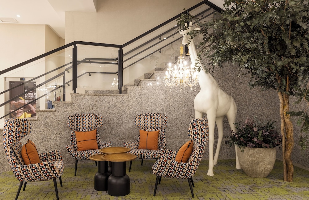 Hotel ILUNION Les Corts 11