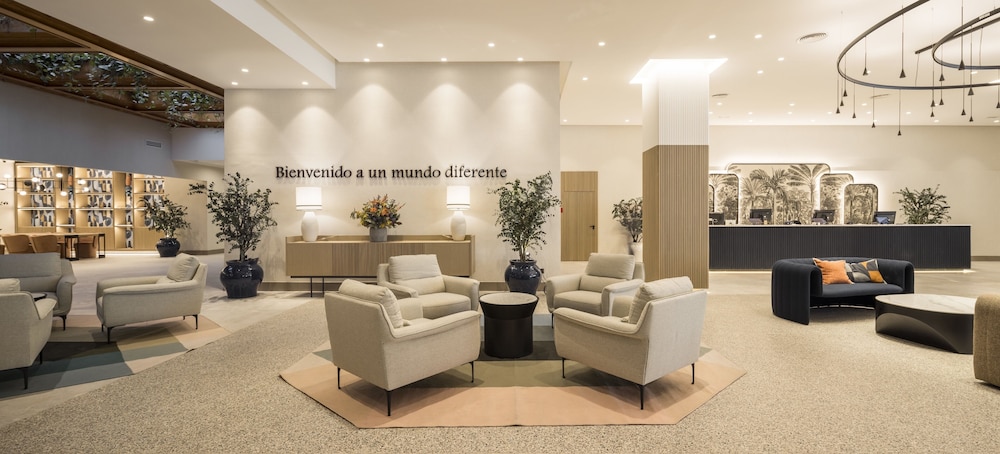 Hotel ILUNION Les Corts 4