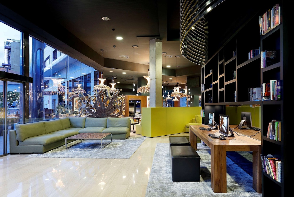 SB Icaria Barcelona 4