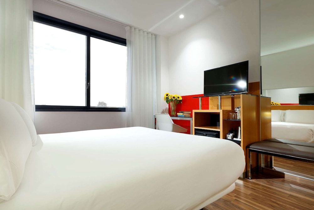 SB Icaria Barcelona 13