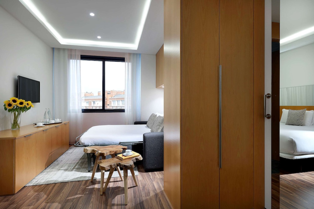 SB Icaria Barcelona 10