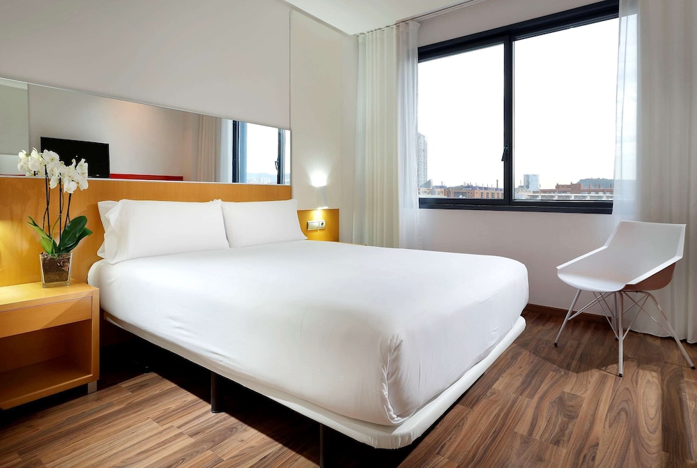 SB Icaria Barcelona 12