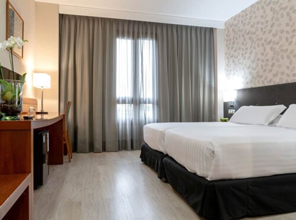 Hotel Plaza Las Matas 11