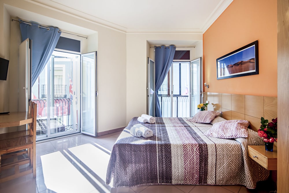 INTER Puerta del Sol Pension 1