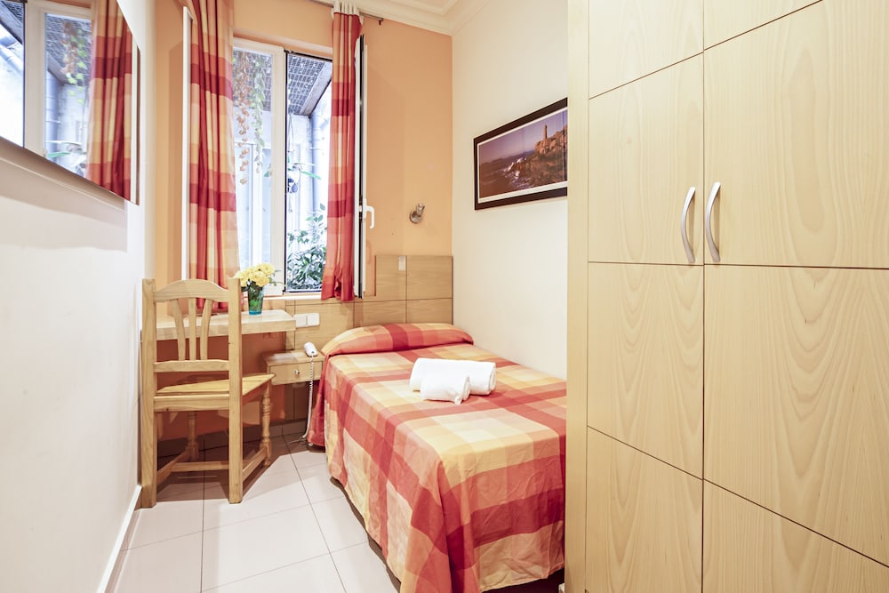 INTER Puerta del Sol Pension 11