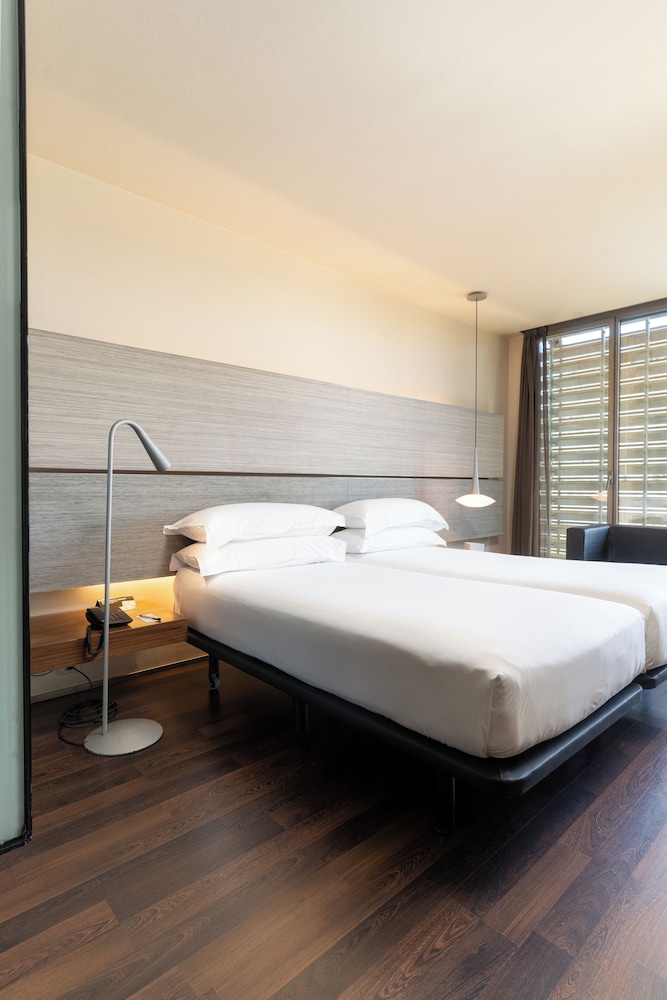 B-Hotel 18