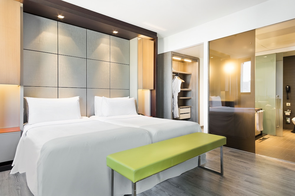 Hotel Barcelona Condal Mar Affiliated by Meliá 21