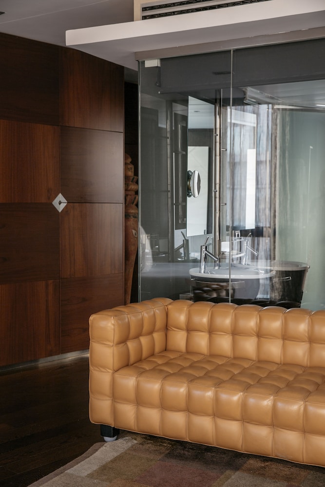 Hotel Urban 12