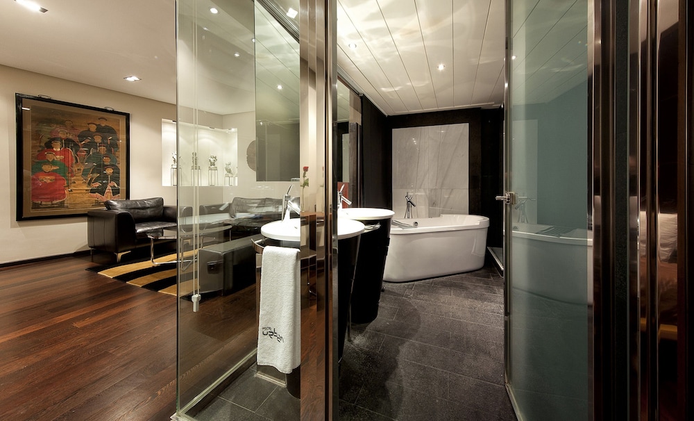 Hotel Urban 11