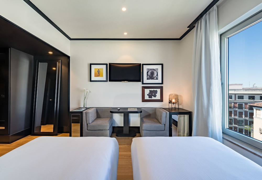 H10 Puerta de Alcalá 18