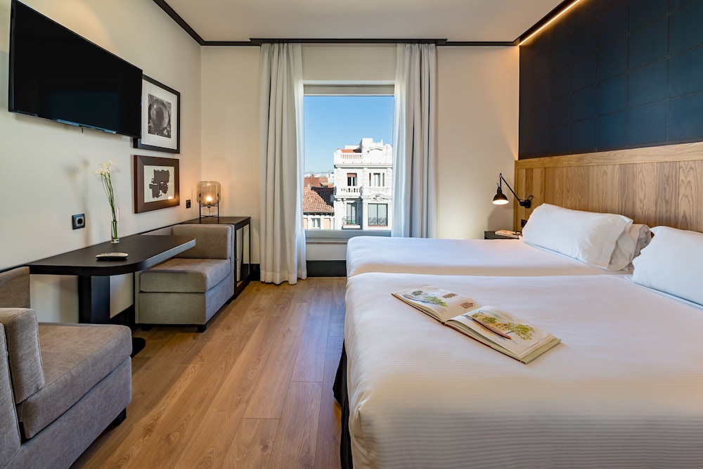 H10 Puerta de Alcalá 17