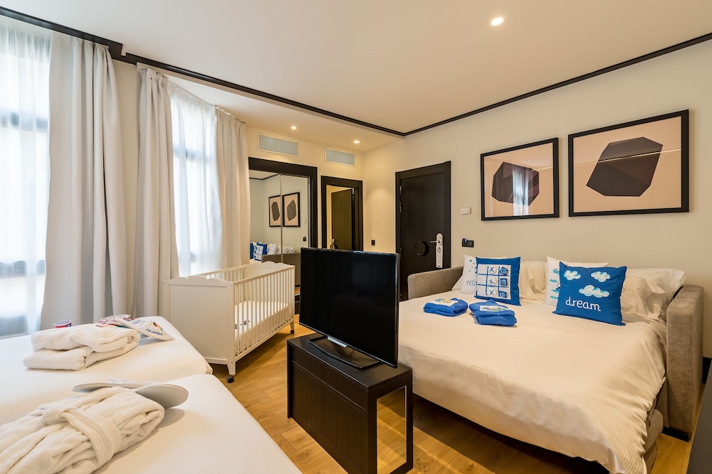 H10 Puerta de Alcalá 23