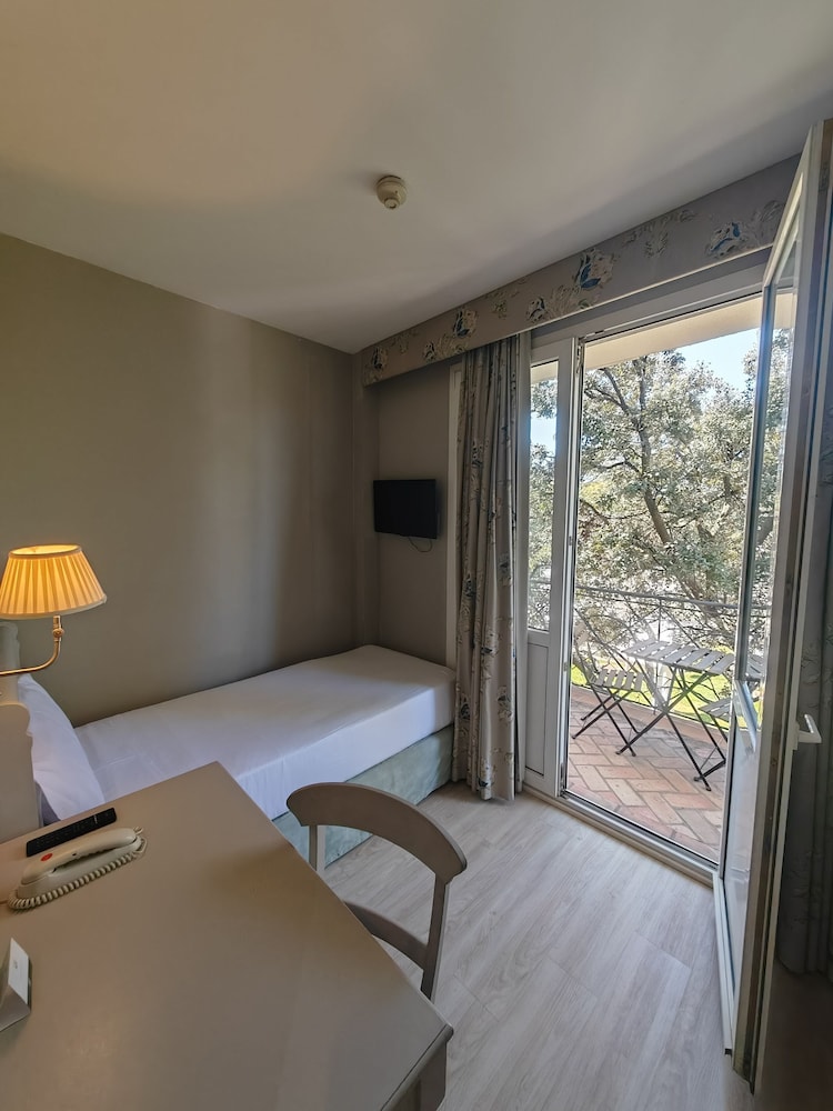 Hotel Pax Torrelodones 13