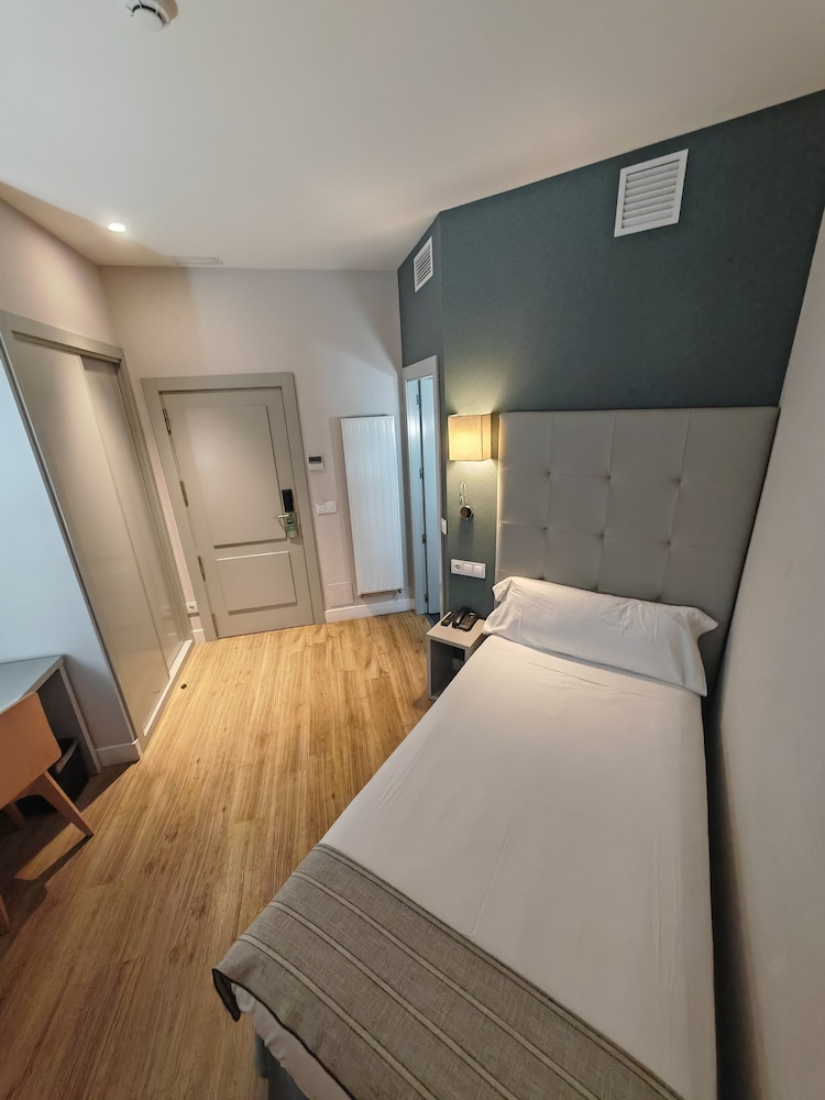 Hotel Pax Torrelodones 7