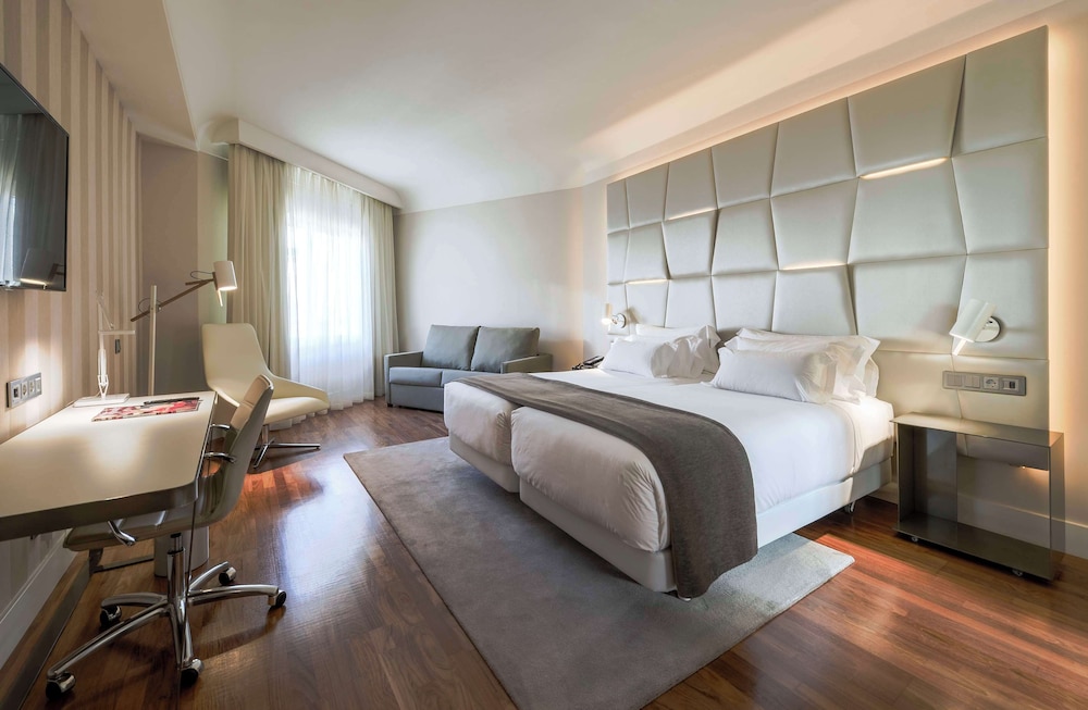 NH Collection Madrid Colon 22