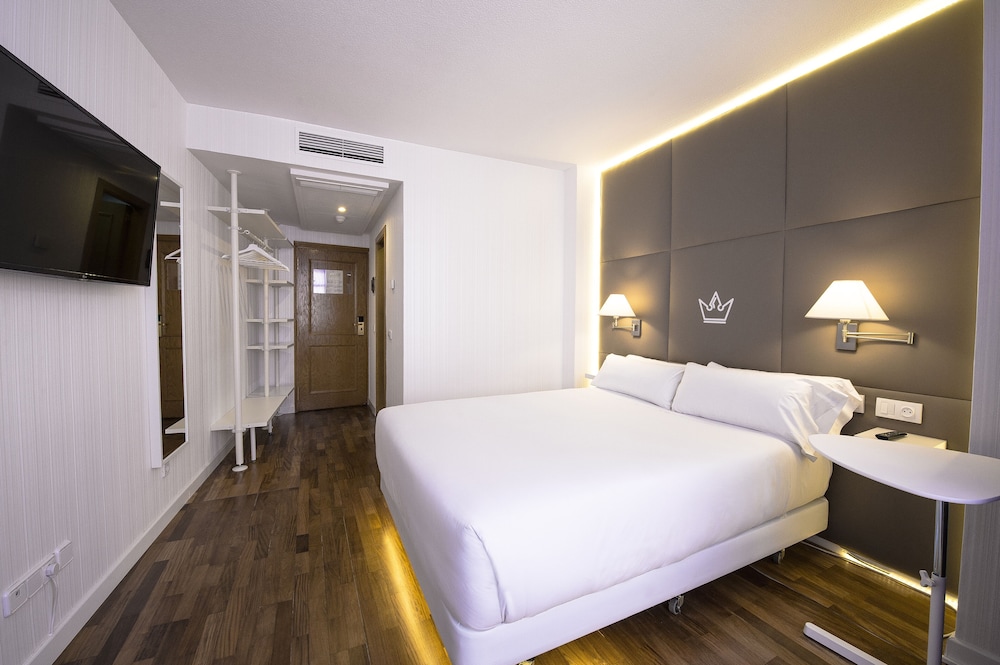 Erase Un Hotel 8