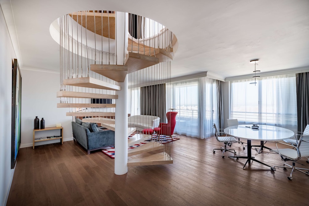 NH Collection Madrid Eurobuilding 19