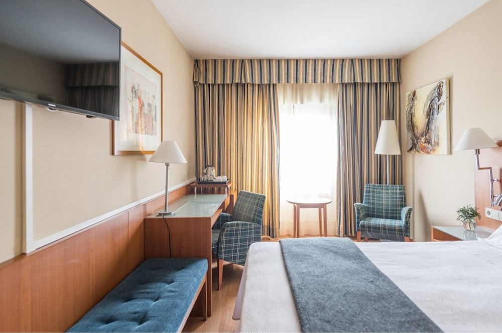 Hotel Up Rooms Vic 8