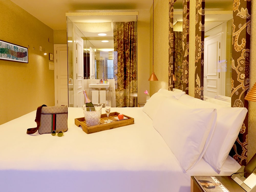 Axel Hotel Barcelona 8