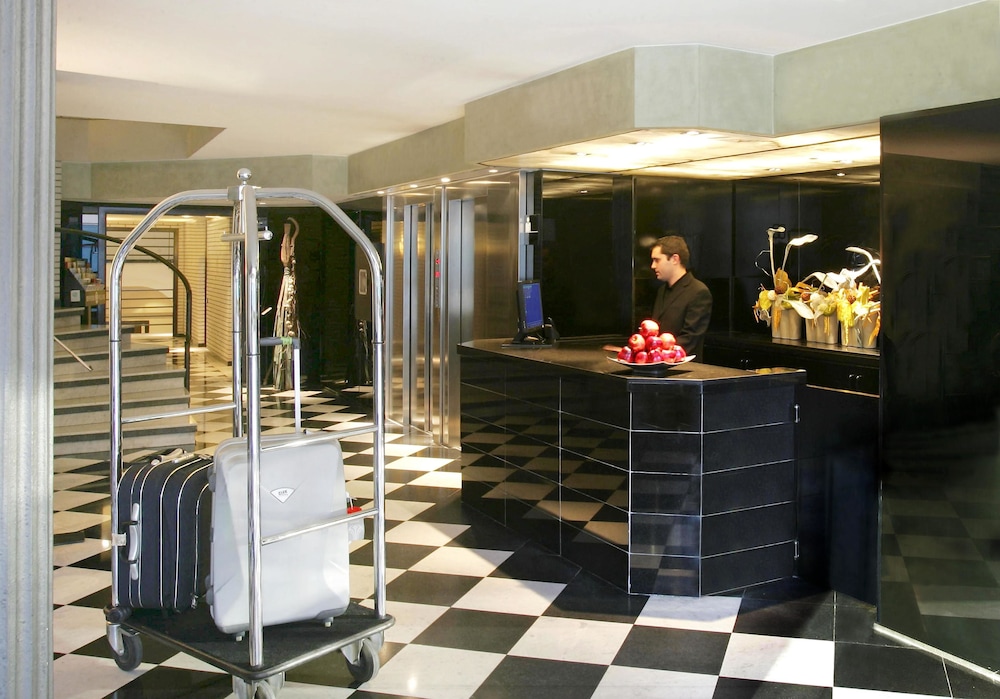 Gran Derby Suite Hotel 3