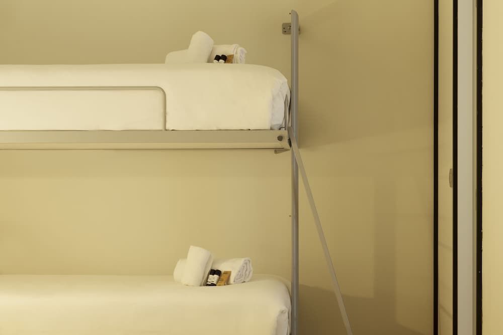 ICON Embassy 6
