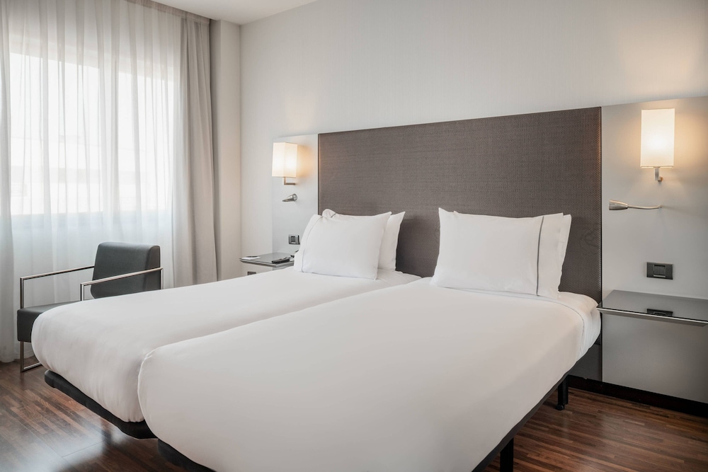 AC Hotel San Sebastian de los Reyes 16