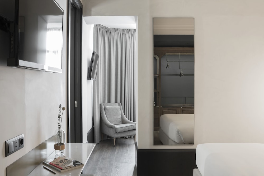 ICON Wipton 7