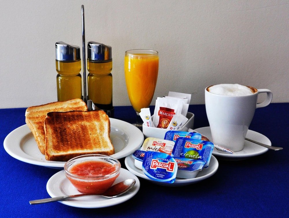 Travelodge Madrid Arturo Soria 16