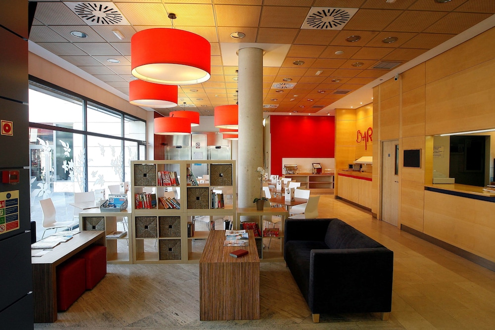 Travelodge Madrid Arturo Soria 4